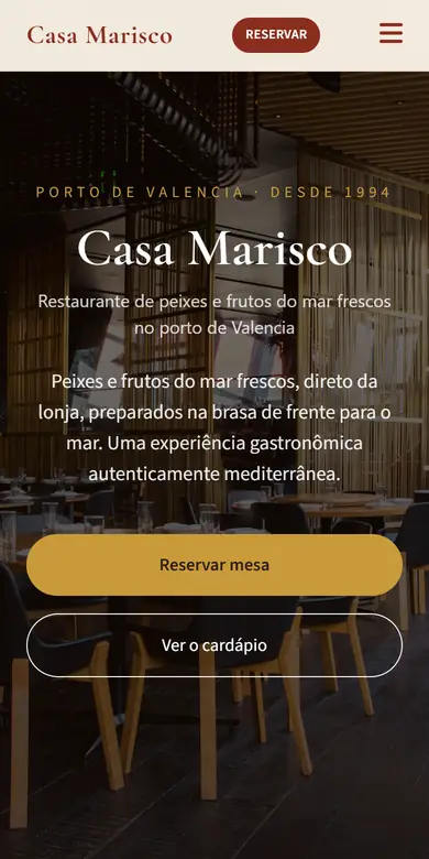 Página de exemplo de um restaurante de frutos do mar vista no celular